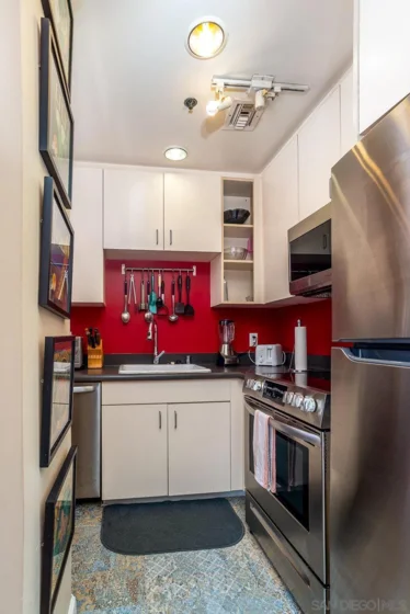 702 Ash Street #300 photo 14