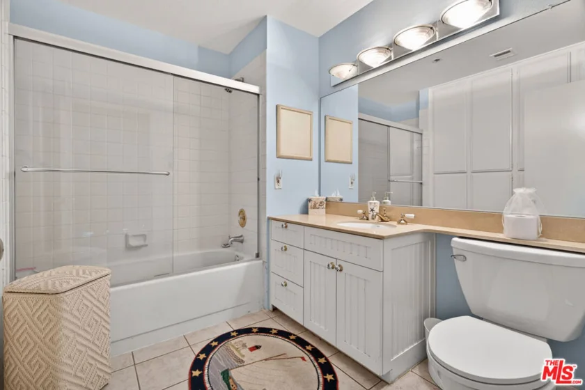 600 W 9th Street #1512 photo 19
