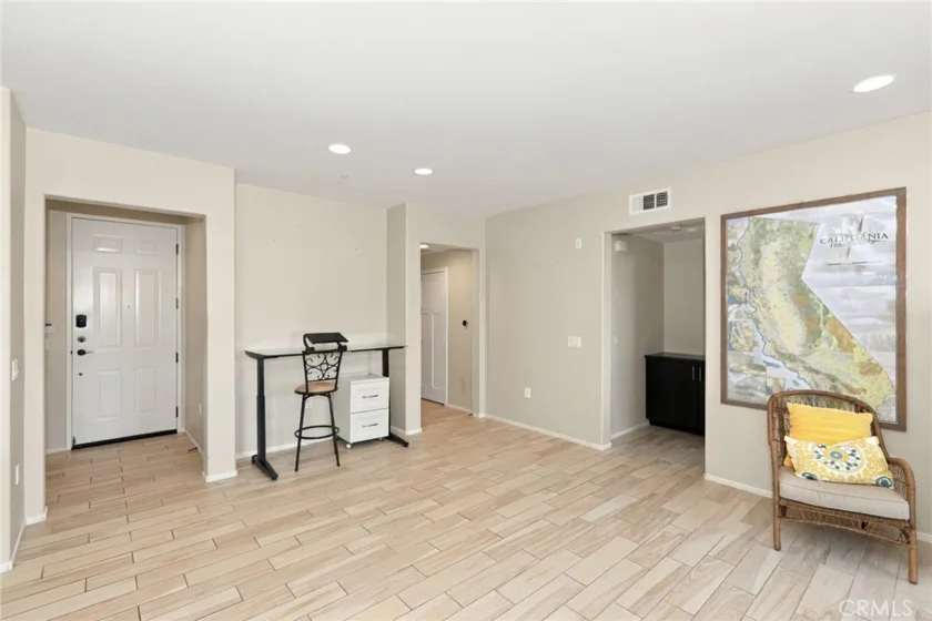 510 S Anaheim Boulevard #8 photo 11