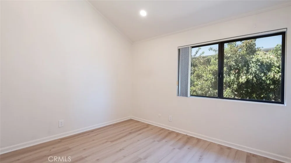 7305 Balboa Boulevard #2 photo 3