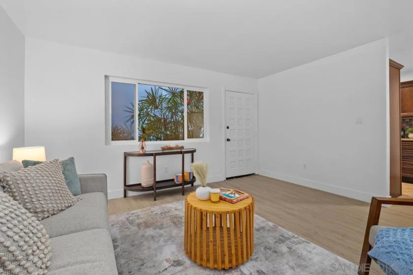 1030 Robinson Avenue #210 photo 24