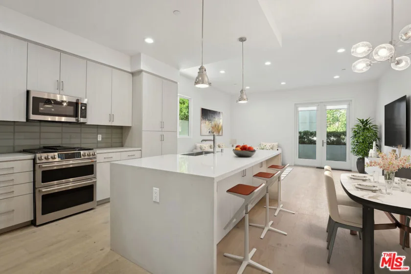 1746 Garfield Place #101 photo 2