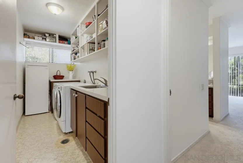 2942 Lawrence Street photo 33