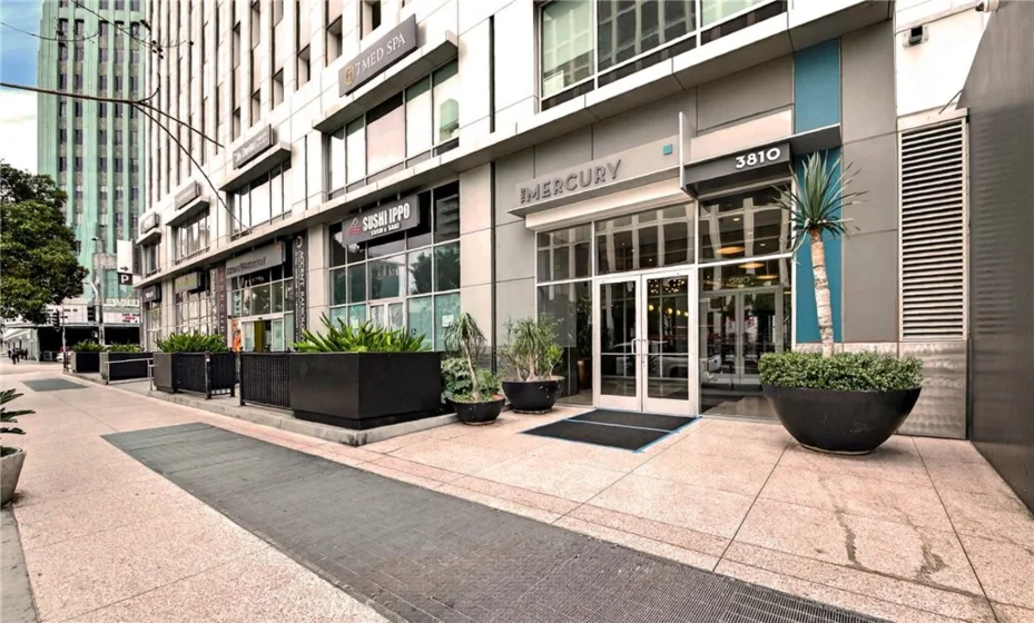3810 Wilshire Boulevard #909 photo 36