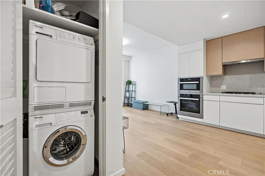 877 S Francisco #2503 photo 37