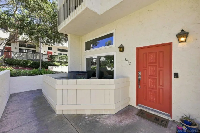 3982 La Jolla Village Drive photo 3