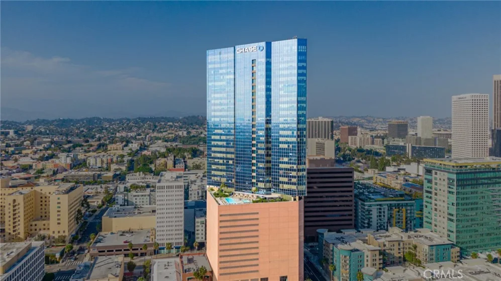 1100 Wilshire Boulevard #3004 photo 1