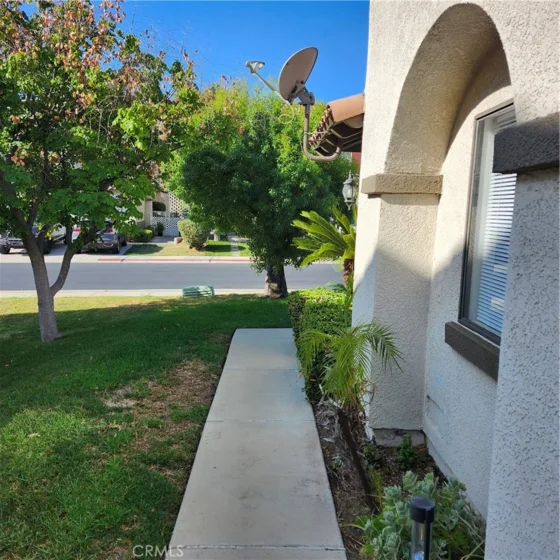 2057 San Diego photo 2
