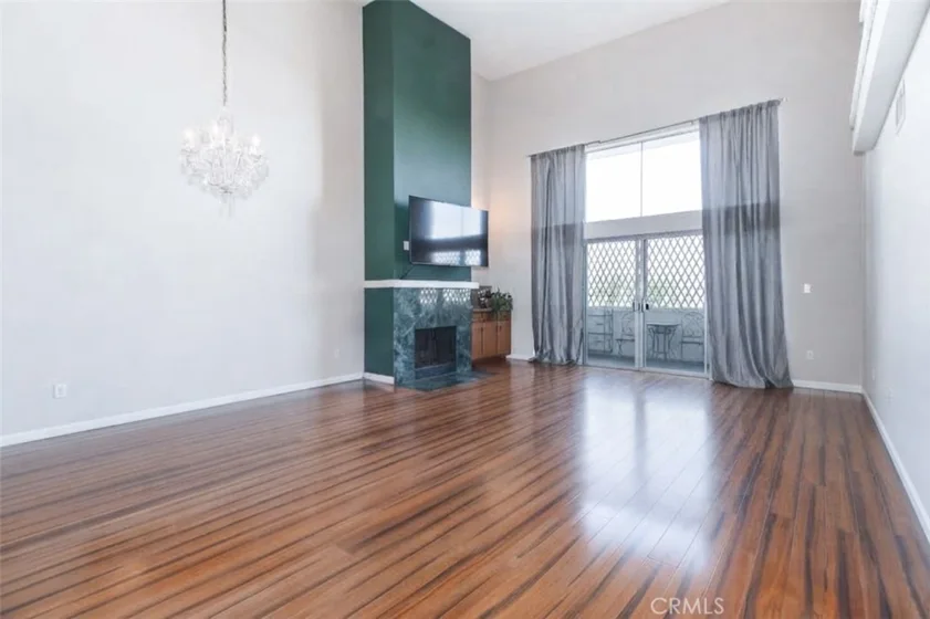 5440 Lindley Avenue #310 photo 9