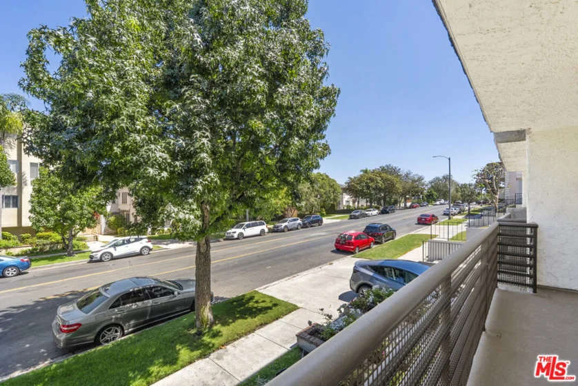 1515 S Beverly Drive #201 photo 13