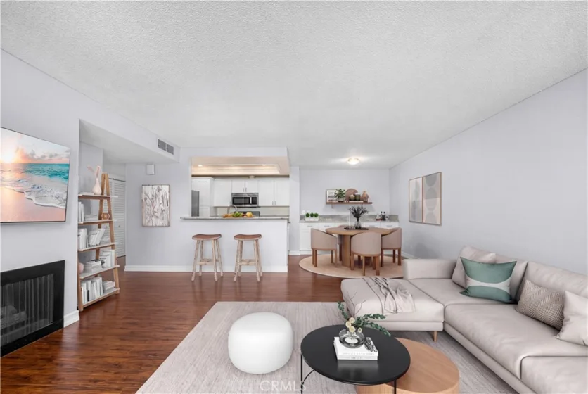 12635 Main #320 photo 1