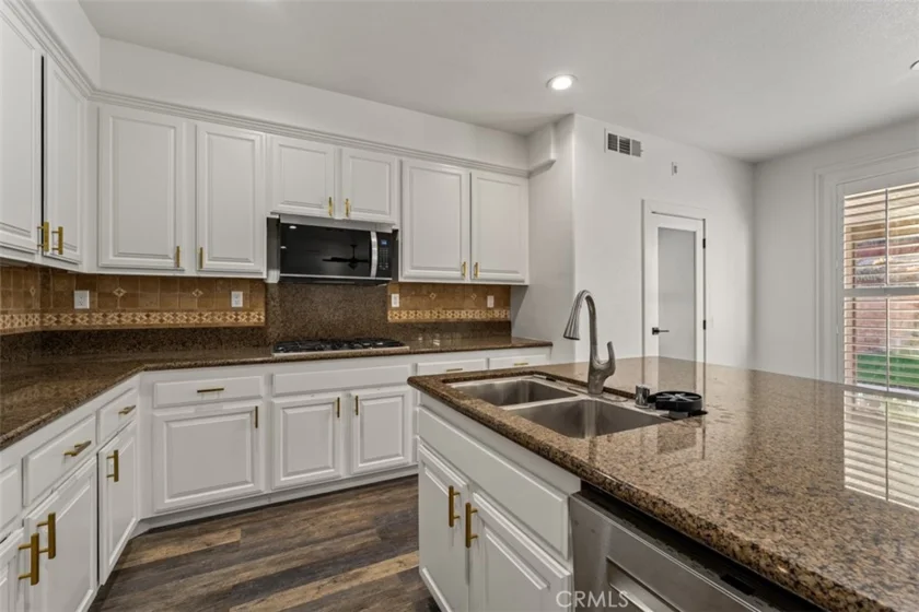 27367 Pinyon photo 23