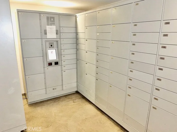 525 E Seaside Way 1007 photo 32