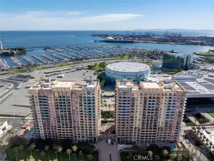 488 E Ocean #1607 photo 37