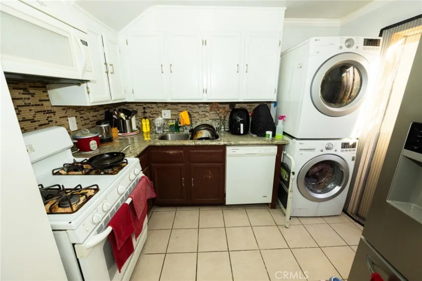 17135 Roscoe Boulevard #7 photo 4