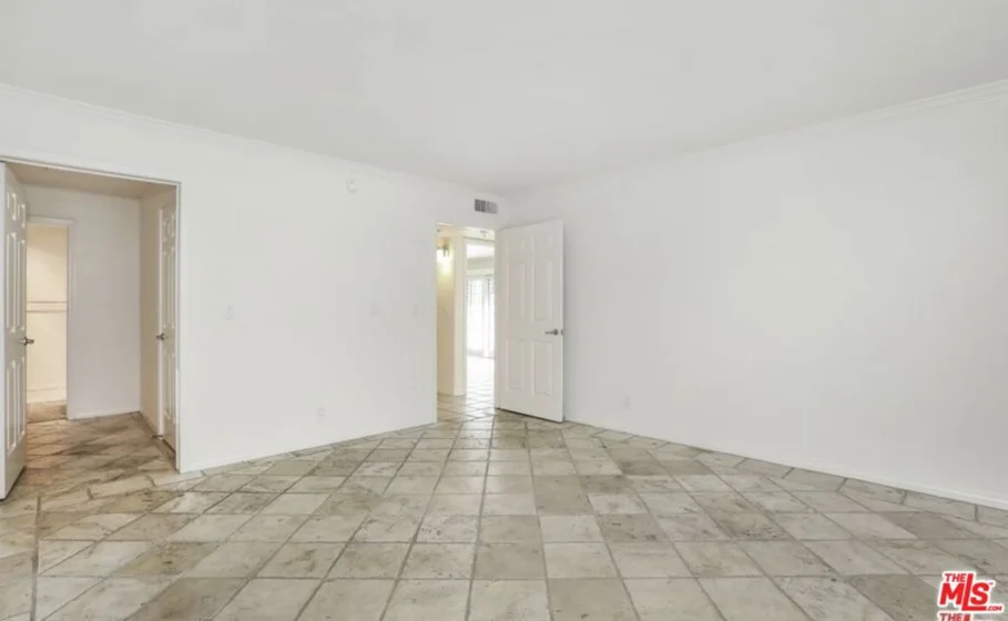 1817 Selby Avenue #102 photo 22