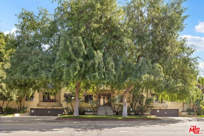 4128 Whitsett Avenue #107 photo 34