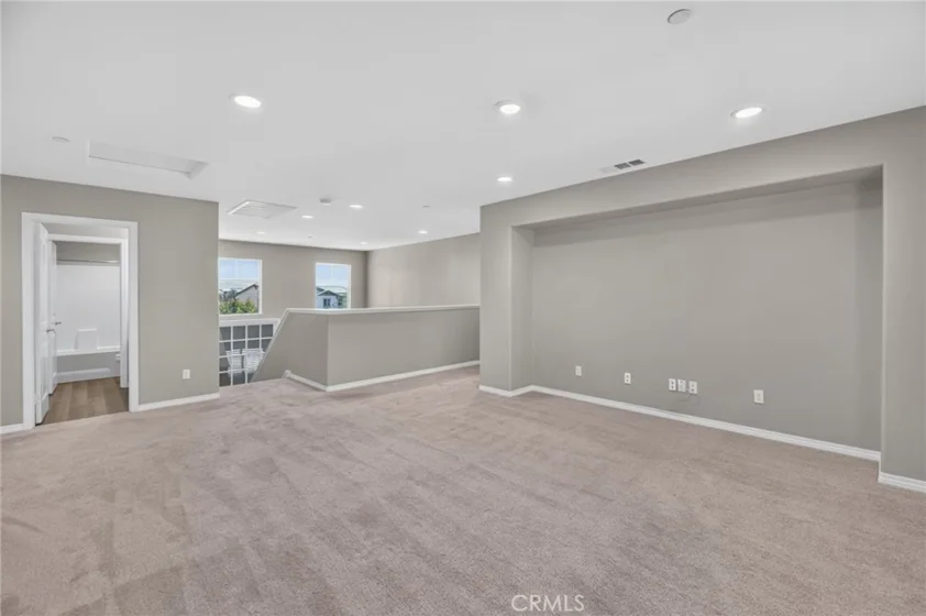 34136 Thistlewood Avenue photo 26