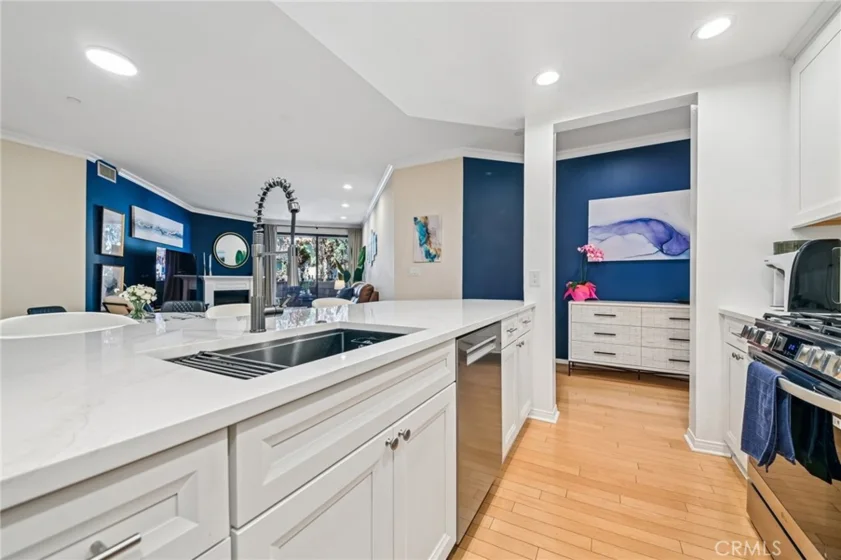 12000 Goshen Avenue #203 photo 5