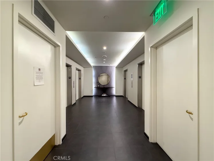 889 Francisco #2502 photo 22