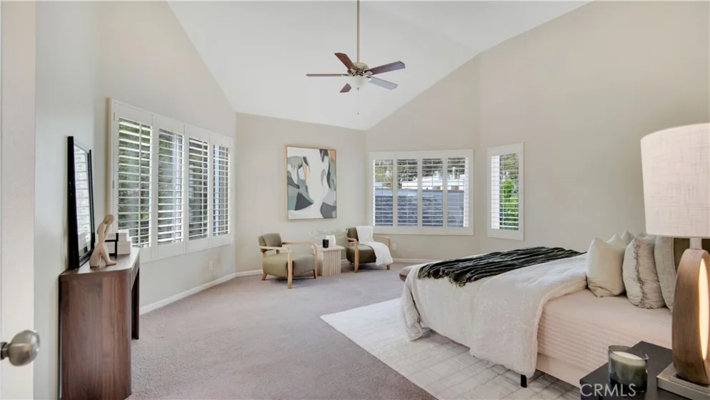 158 N Singingwood Street #2 photo 28