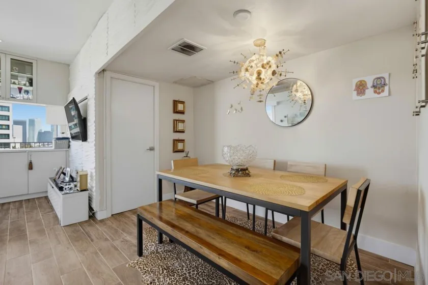 10501 Wilshire Boulevard #1005 photo 6