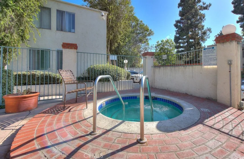 5700 Etiwanda #212 photo 27
