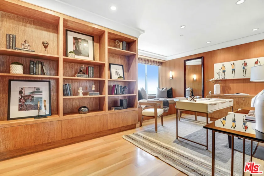 10724 Wilshire Boulevard #1607 photo 18