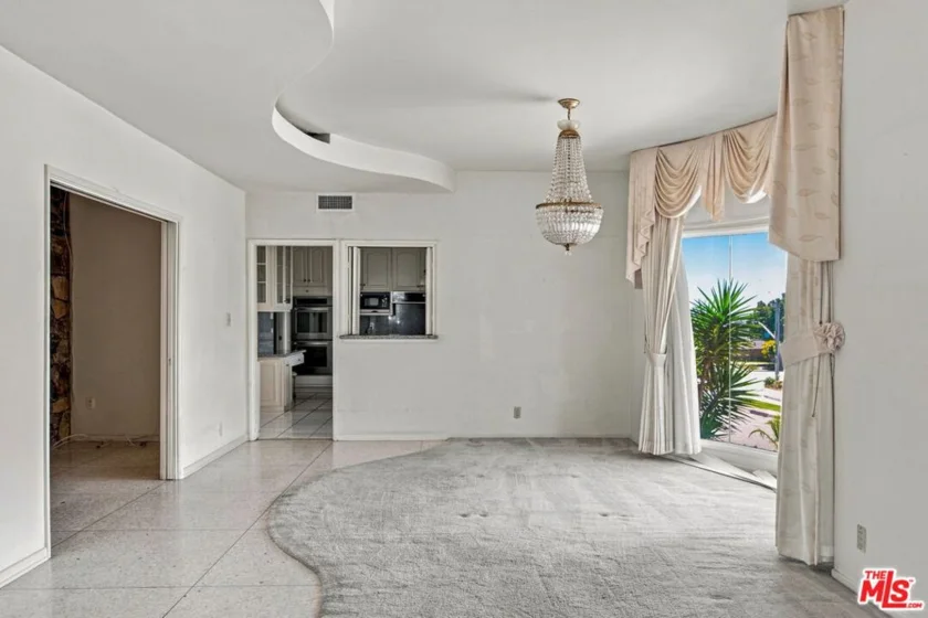 5452 W 57th Street photo 5