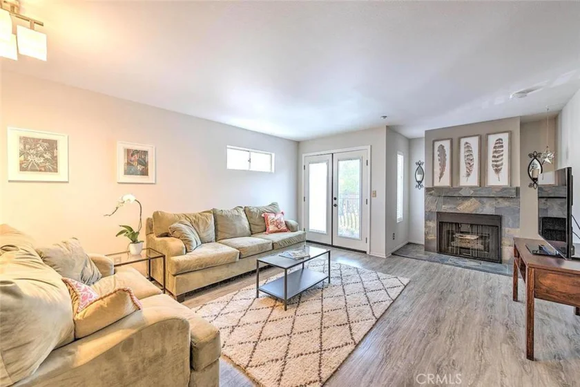 4220 Fair Avenue #101 photo 1