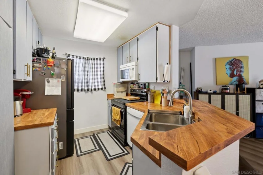 9725 Mesa Spring #177 photo 34