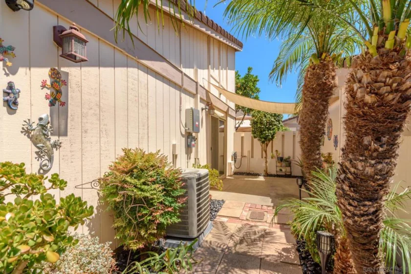 11148 Poblado Road photo 7