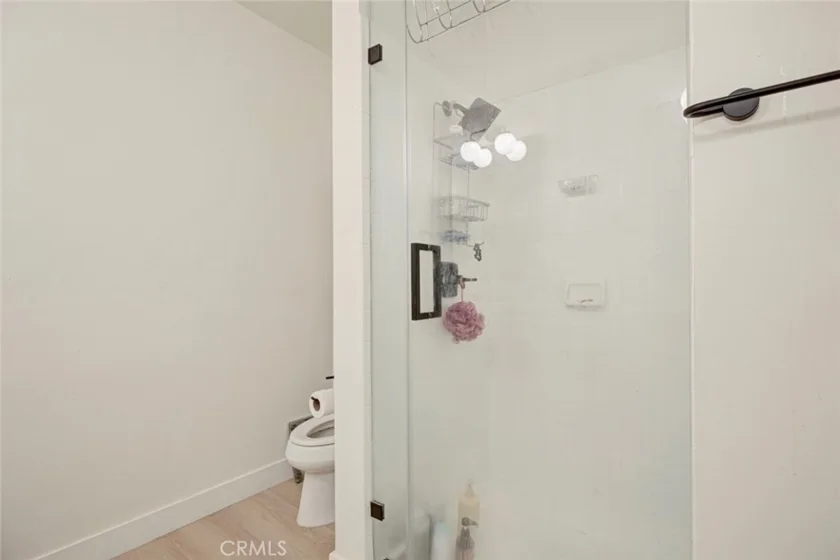 5411 Tyrone Avenue #203 photo 30