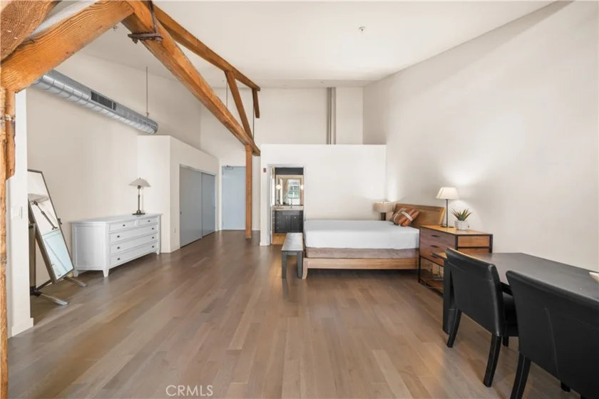 527 Molino Street #213 photo 32