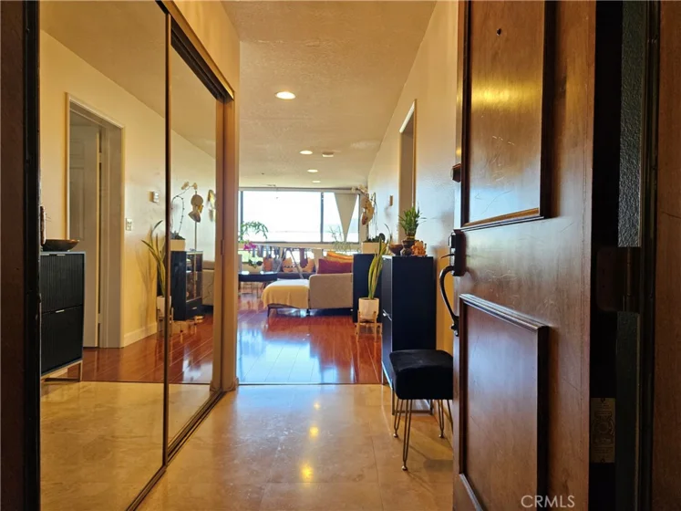 121 S Hope #428 photo 4