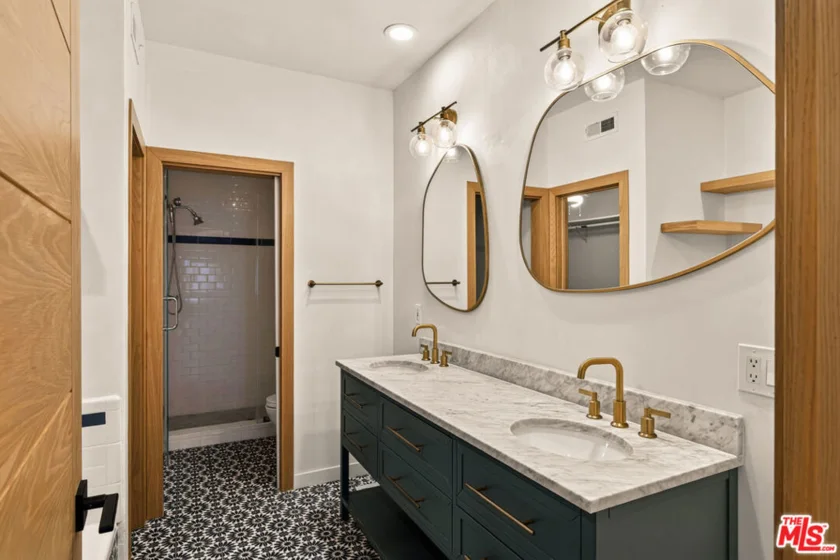 11667 Gorham Avenue #201 photo 17