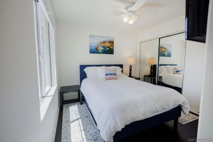 810 Harbor Cliff Way #230 photo 33