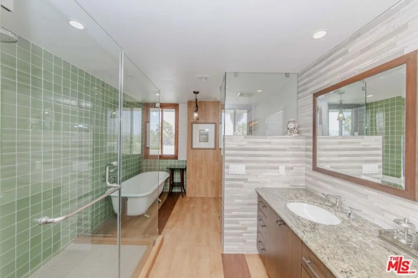 4460 Wilshire Boulevard #705 photo 22