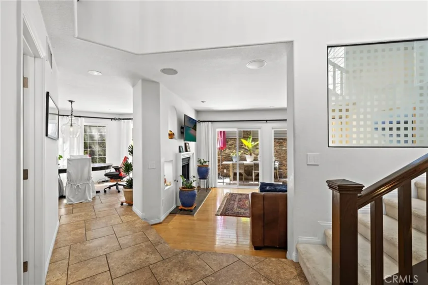 24535 Santa Clara photo 18
