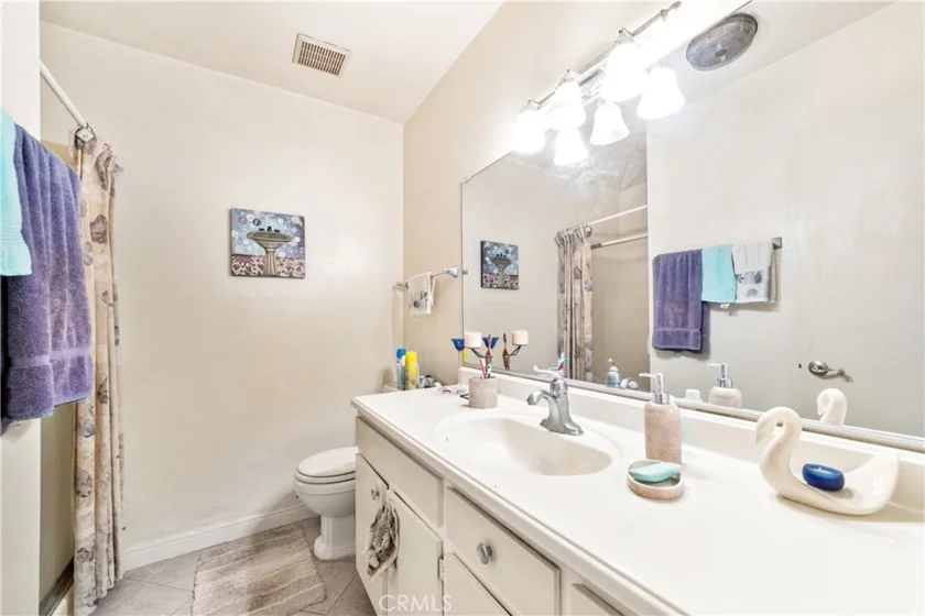 5252 Coldwater Canyon #202 photo 19