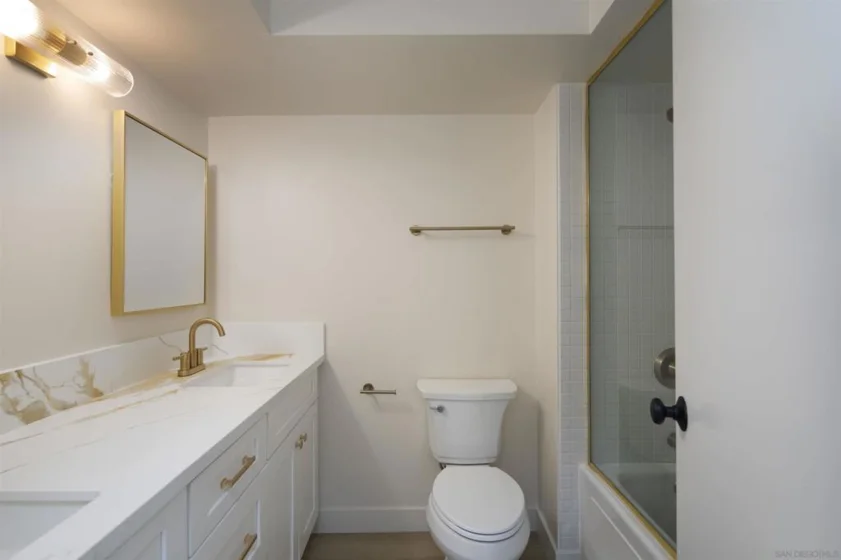 500 W Harbor Boulevard #808 photo 41