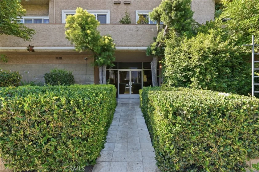 14607 Erwin Street #107 photo 21