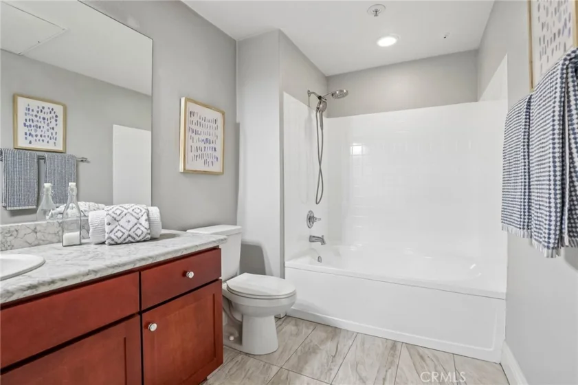 22681 Oakgrove Unit 233 photo 14