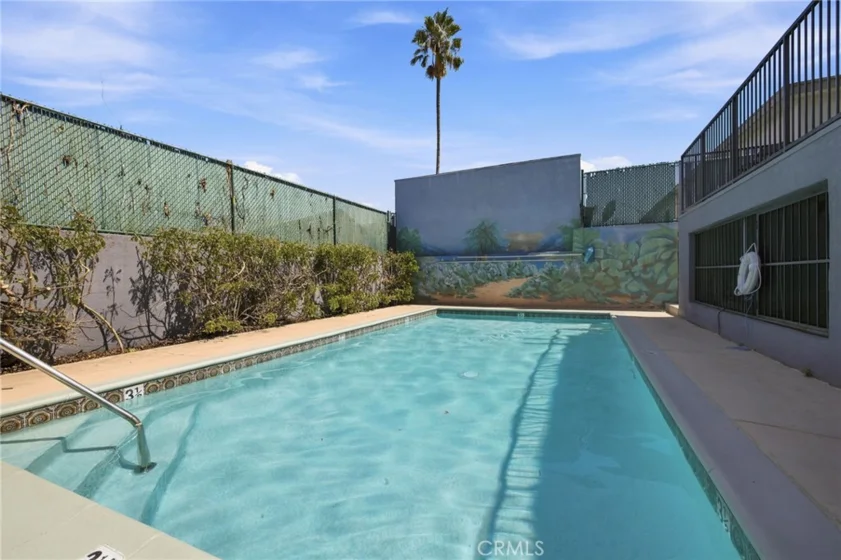 5706 Fair Avenue #104 photo 24