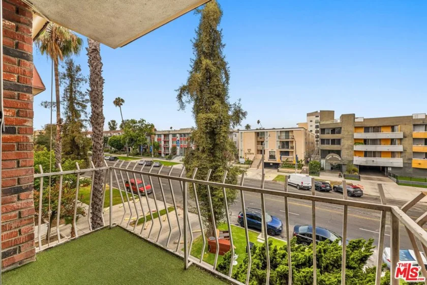 210 S La Fayette Park Place #314 photo 14