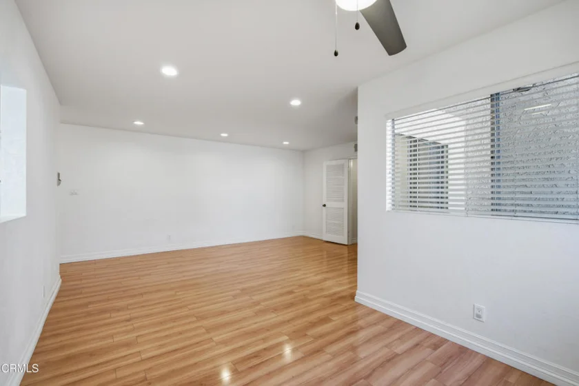 2386 E Del Mar Boulevard #220 photo 7