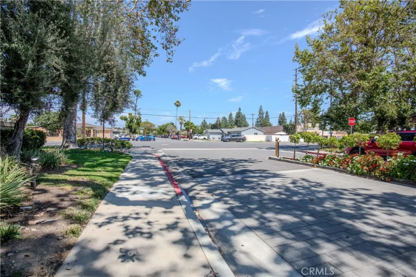 2528 N Tustin #D photo 39