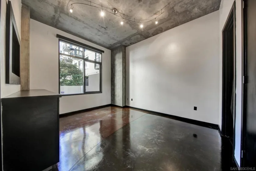 1050 Island #211 photo 21