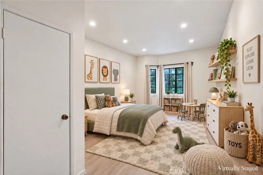 17914 Magnolia Boulevard #135 photo 14