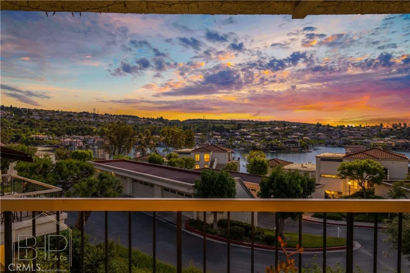 22484 Petra photo 46